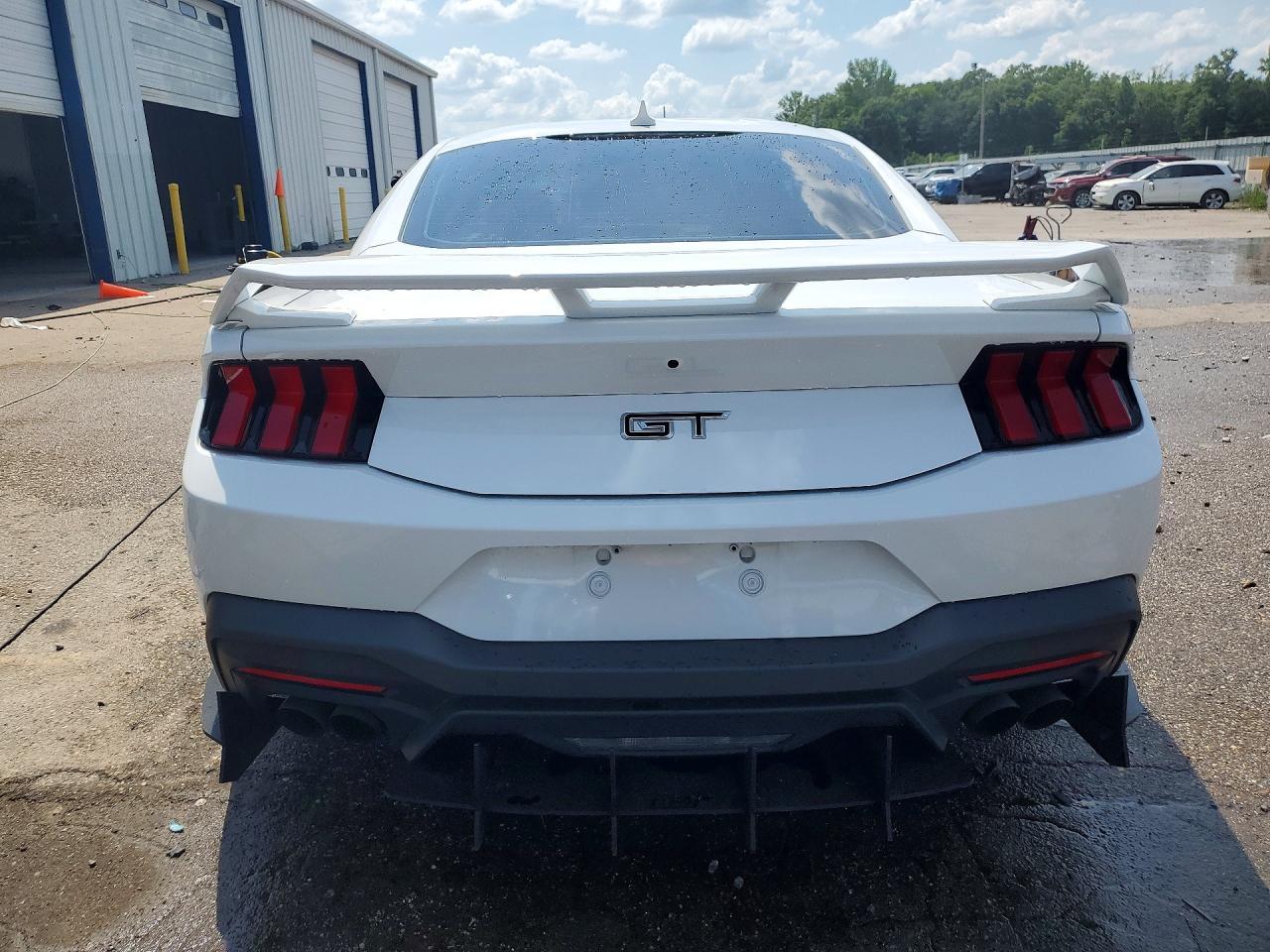 2024 Ford Mustang Gt - Фото 6
