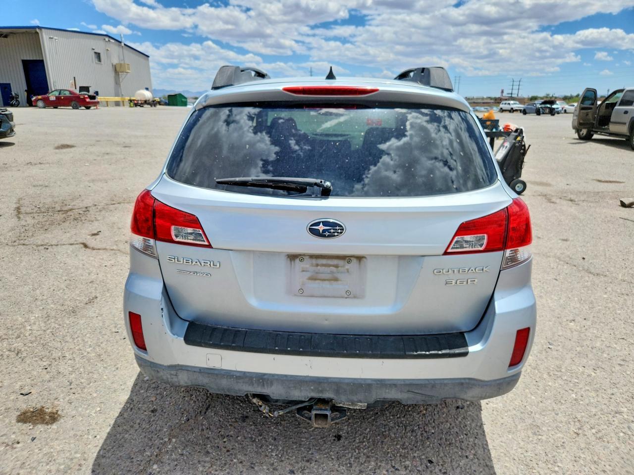2013 Subaru Outback 3.6R Limited - Фото 6