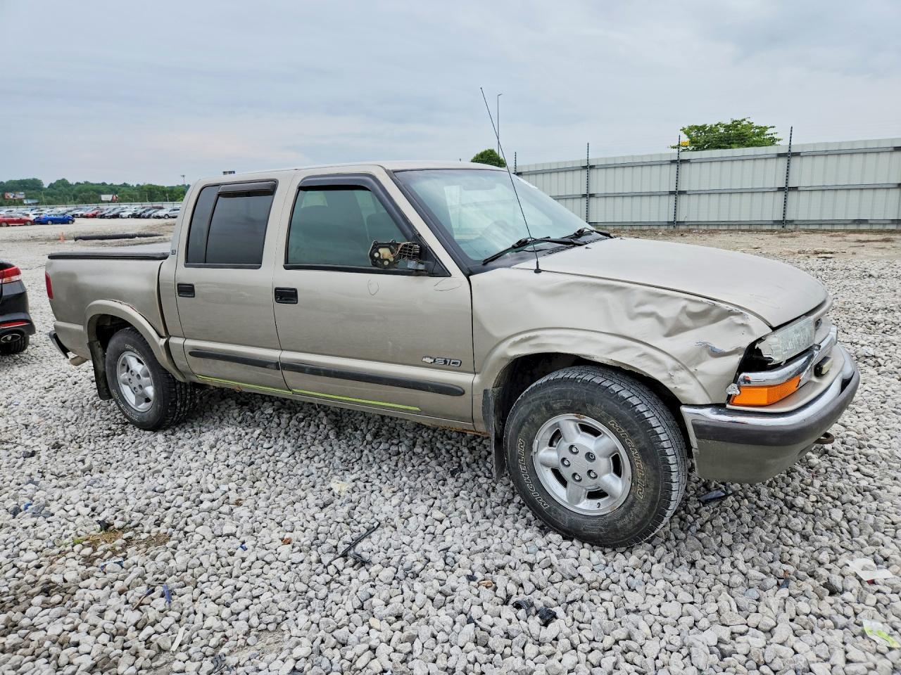 2002 Chevrolet S Truck S10 - Фото 4
