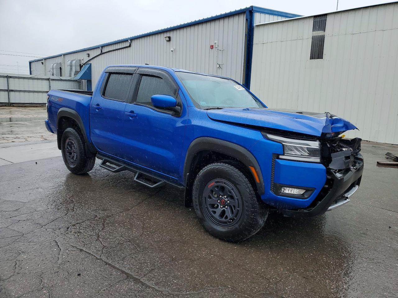 2025 Nissan Frontier Pro-4X - Фото 4
