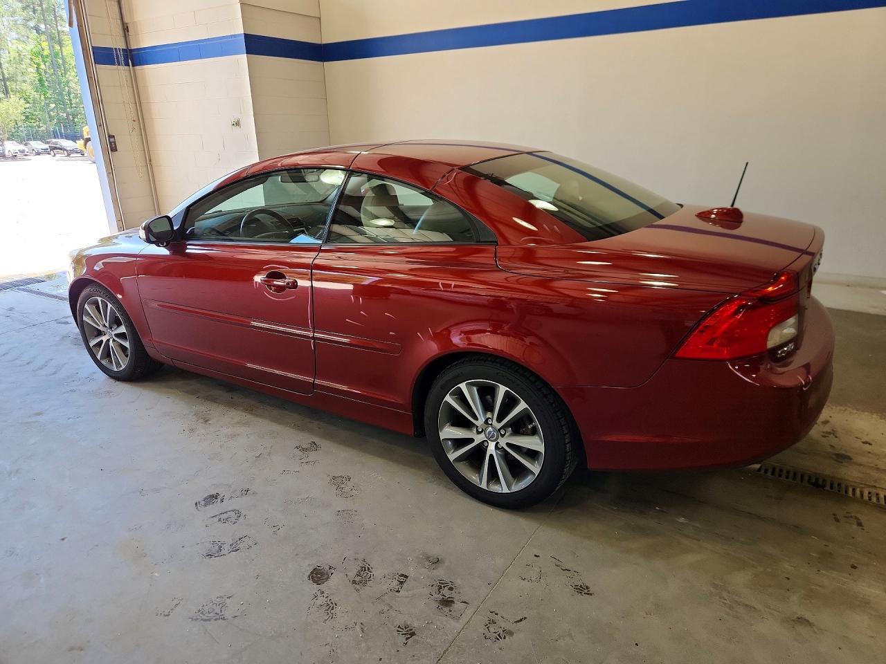 2011 Volvo C70 - Фото 2