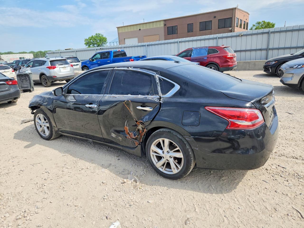 2013 Nissan Altima 2.5 - Фото 2