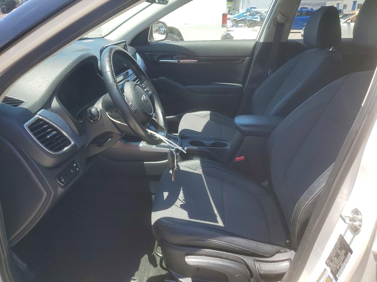2021 Kia Seltos S - Фото 7