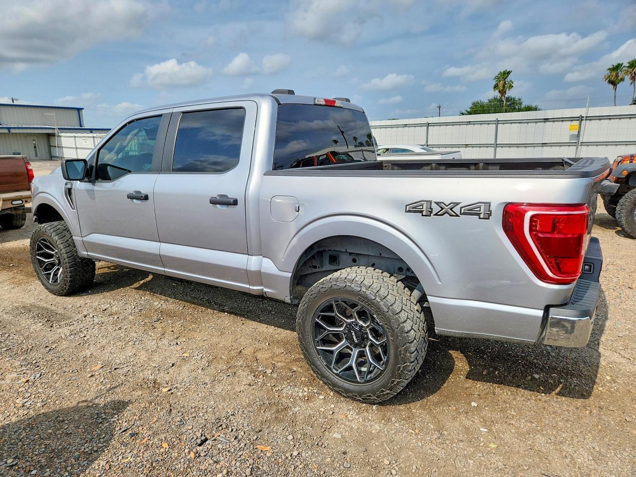 2023 Ford F150 Supercrew - Фото 3