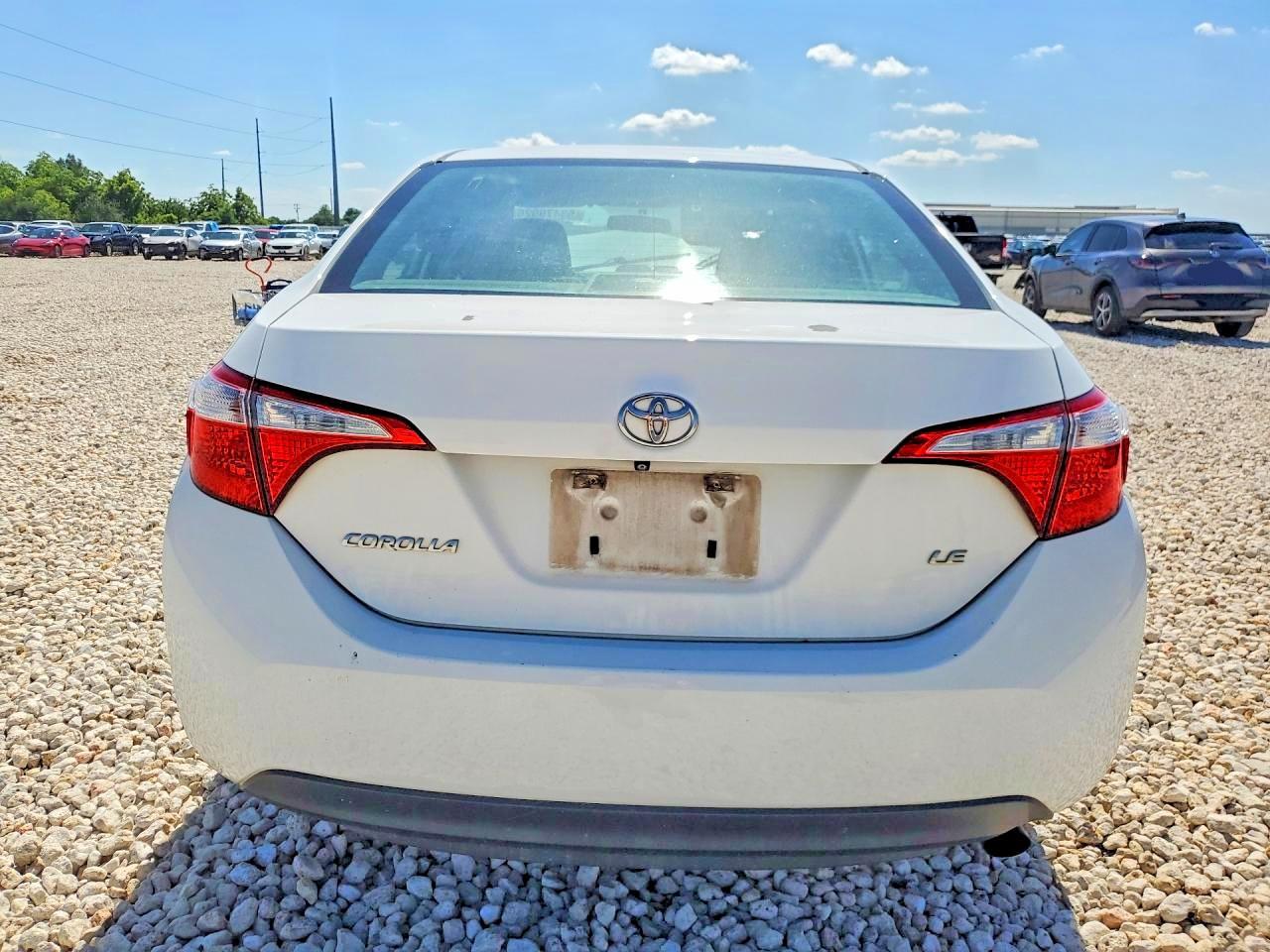 2016 Toyota Corolla Le - Image 6