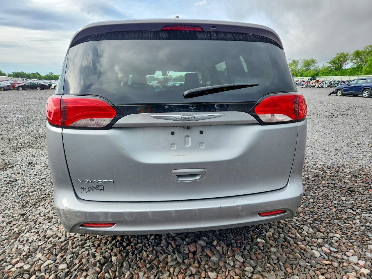 2021 Chrysler Voyager Lxi - Фото 6