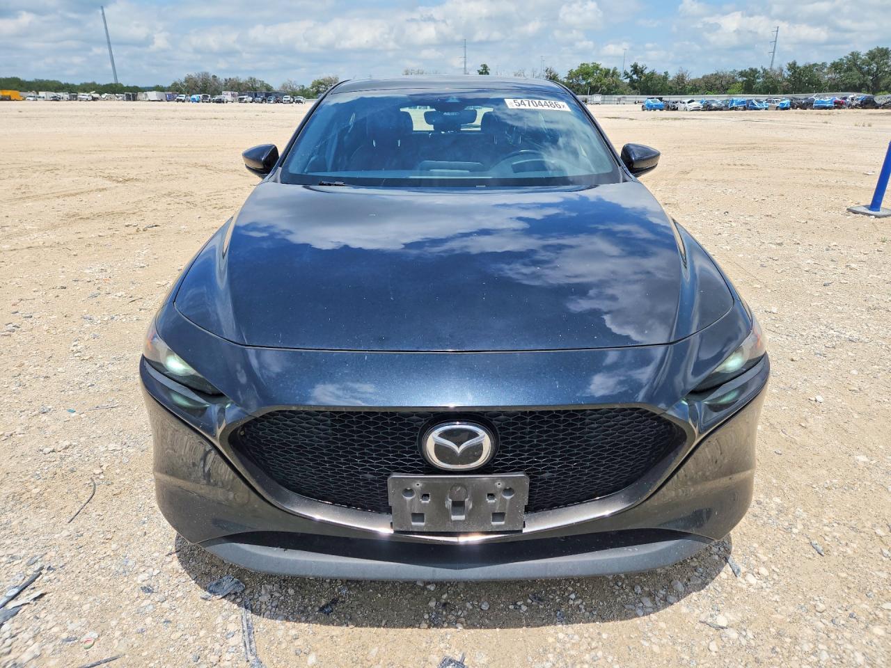 2021 Mazda 3 Premium - Фото 5