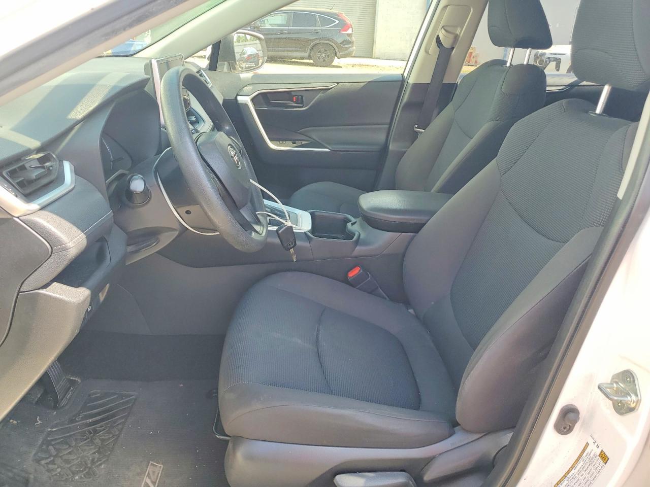 2023 Toyota Rav4 Le - Фото 7