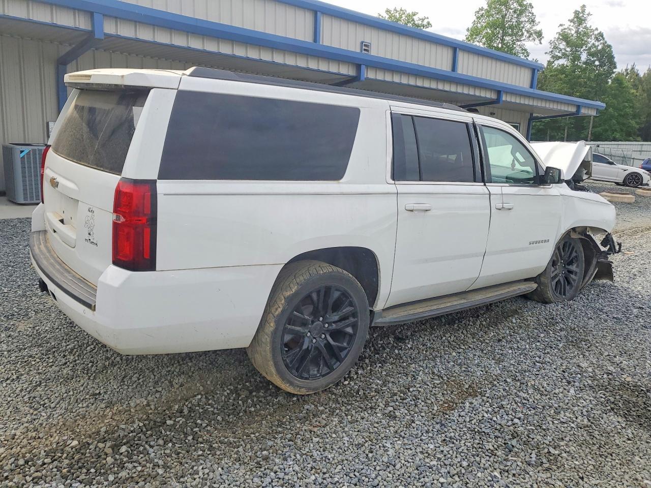 2018 Chevrolet Suburban K1500 - Фото 3