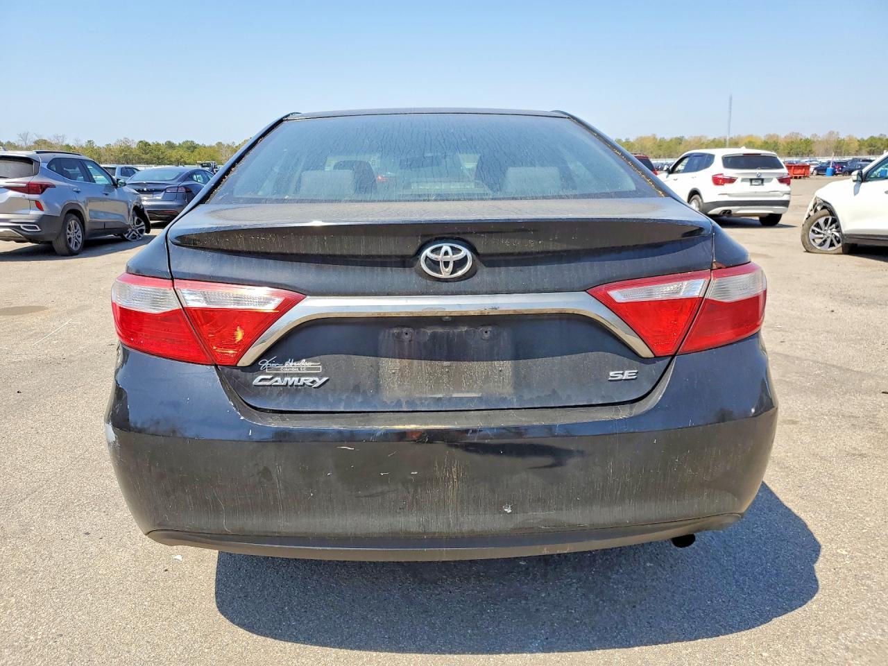 2016 Toyota Camry Hybrid Le - Фото 6