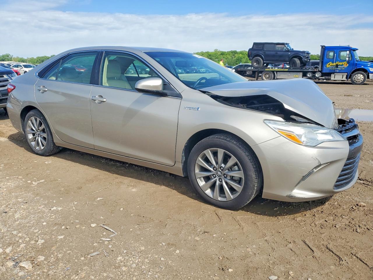 2016 Toyota Camry Hybrid Xle - Image 4