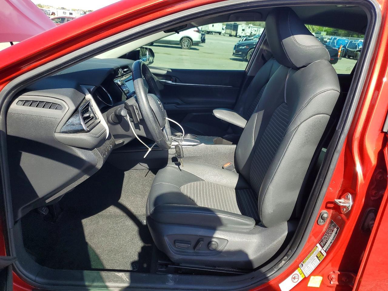 2019 Toyota Camry Se - Image 7