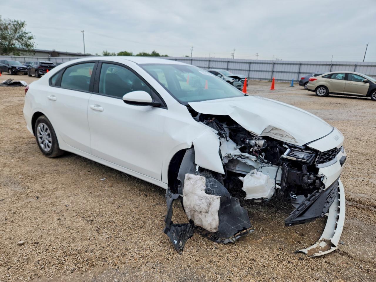 2024 Kia Forte Lx - Фото 4