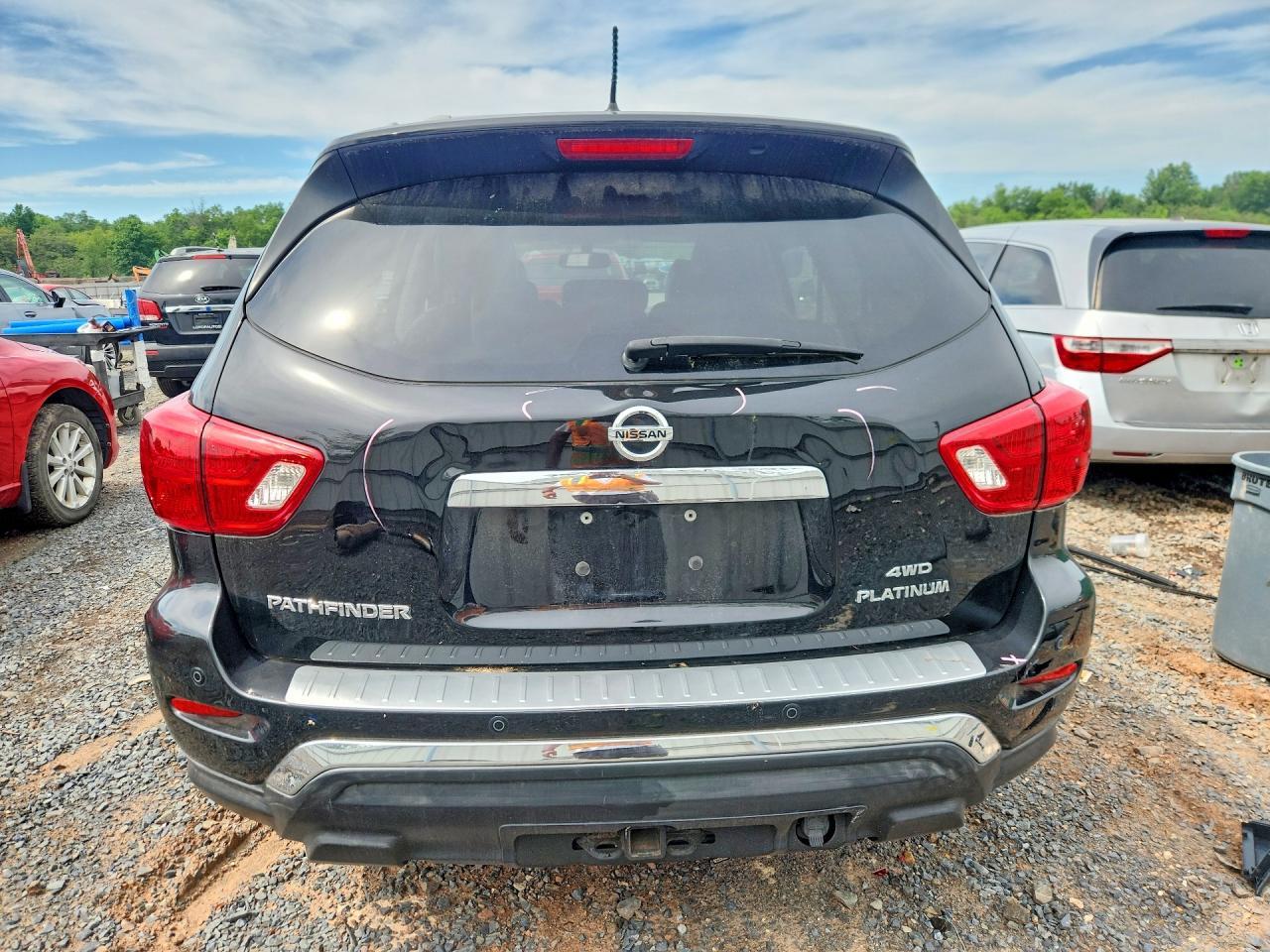2017 Nissan Pathfinder Platinum - Фото 6