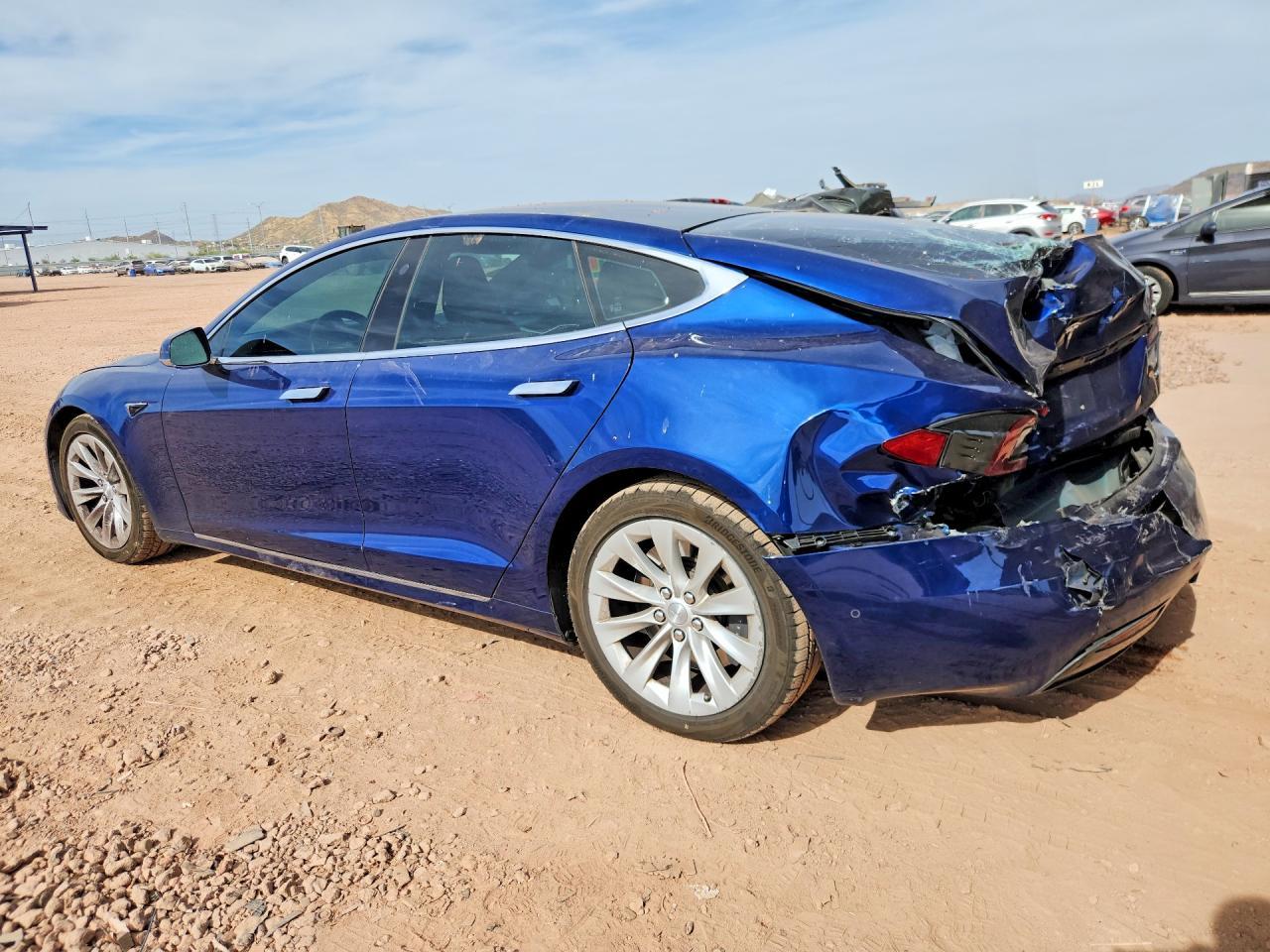 2017 Tesla Model S - Фото 2