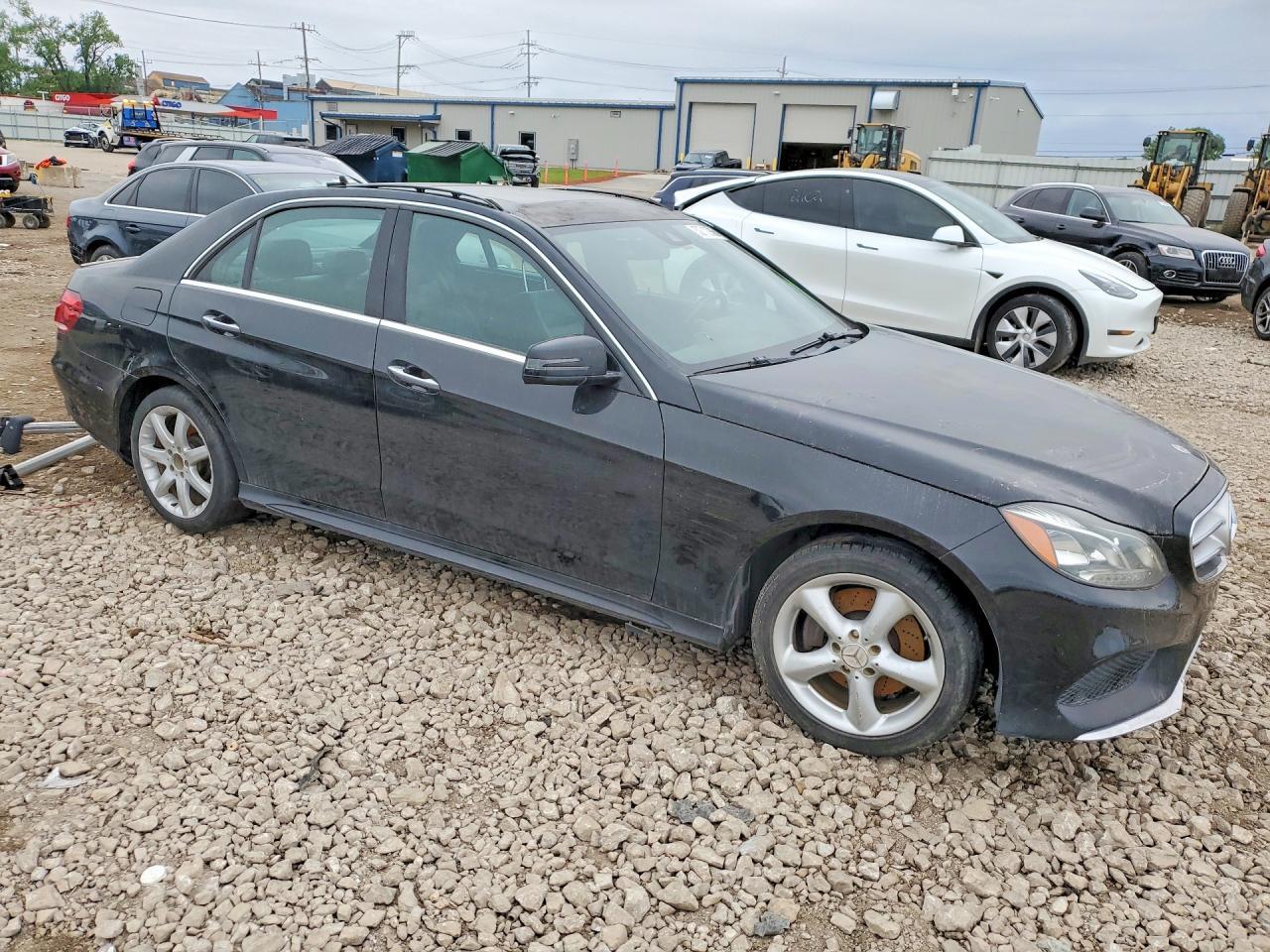 2015 Mercedes-Benz E250 - Фото 4