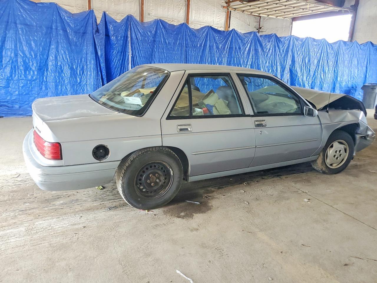 1995 Chevrolet Corsica - Image 3