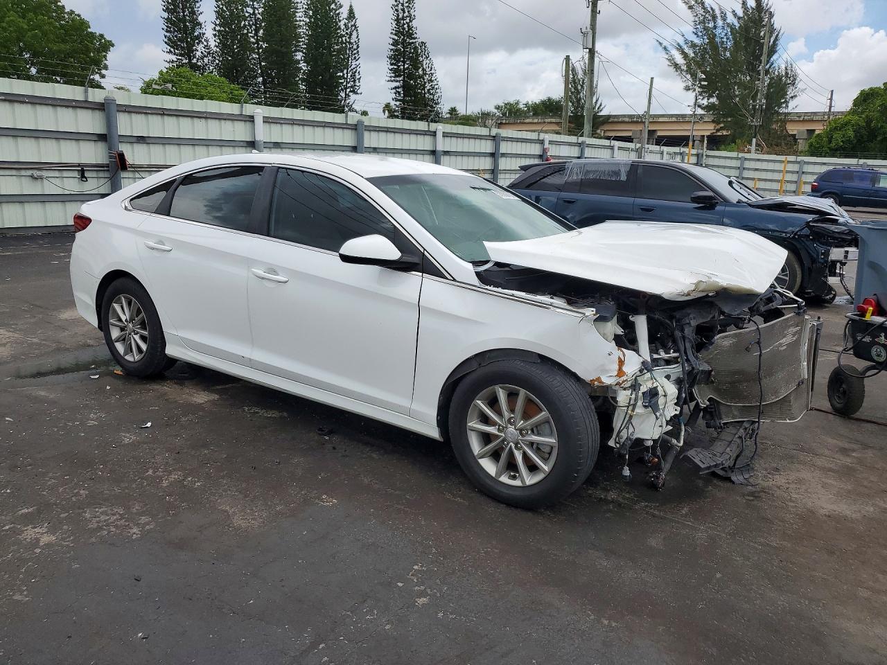 2018 Hyundai Sonata Se - Image 4