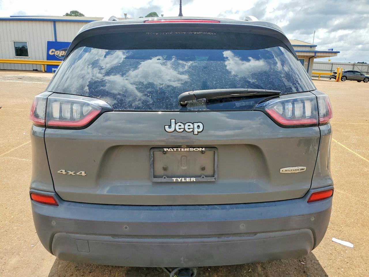 2020 Jeep Cherokee Latitude Plus - Фото 6