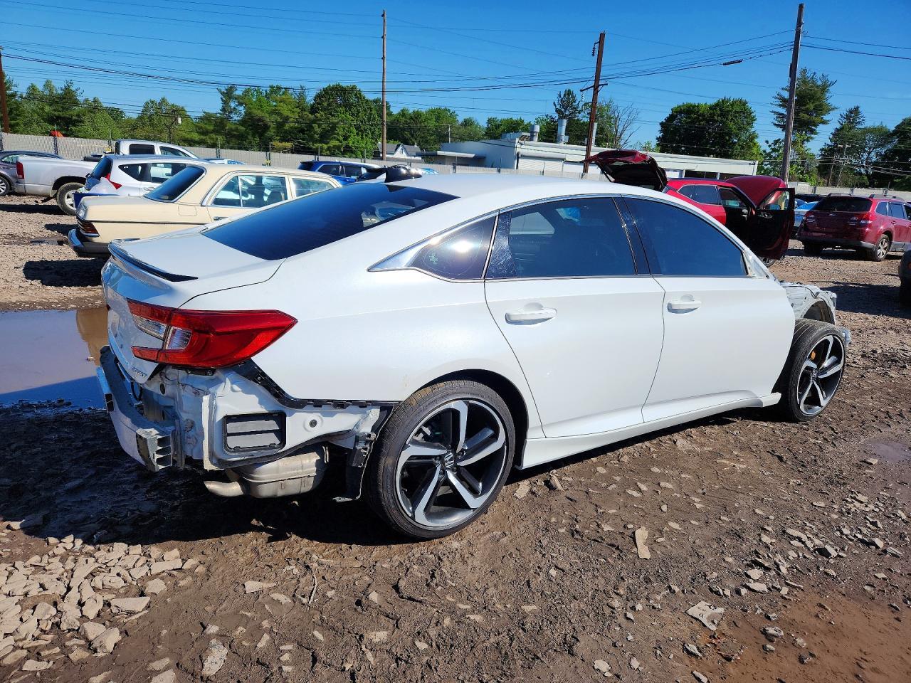 2022 Honda Accord Sport - Image 3