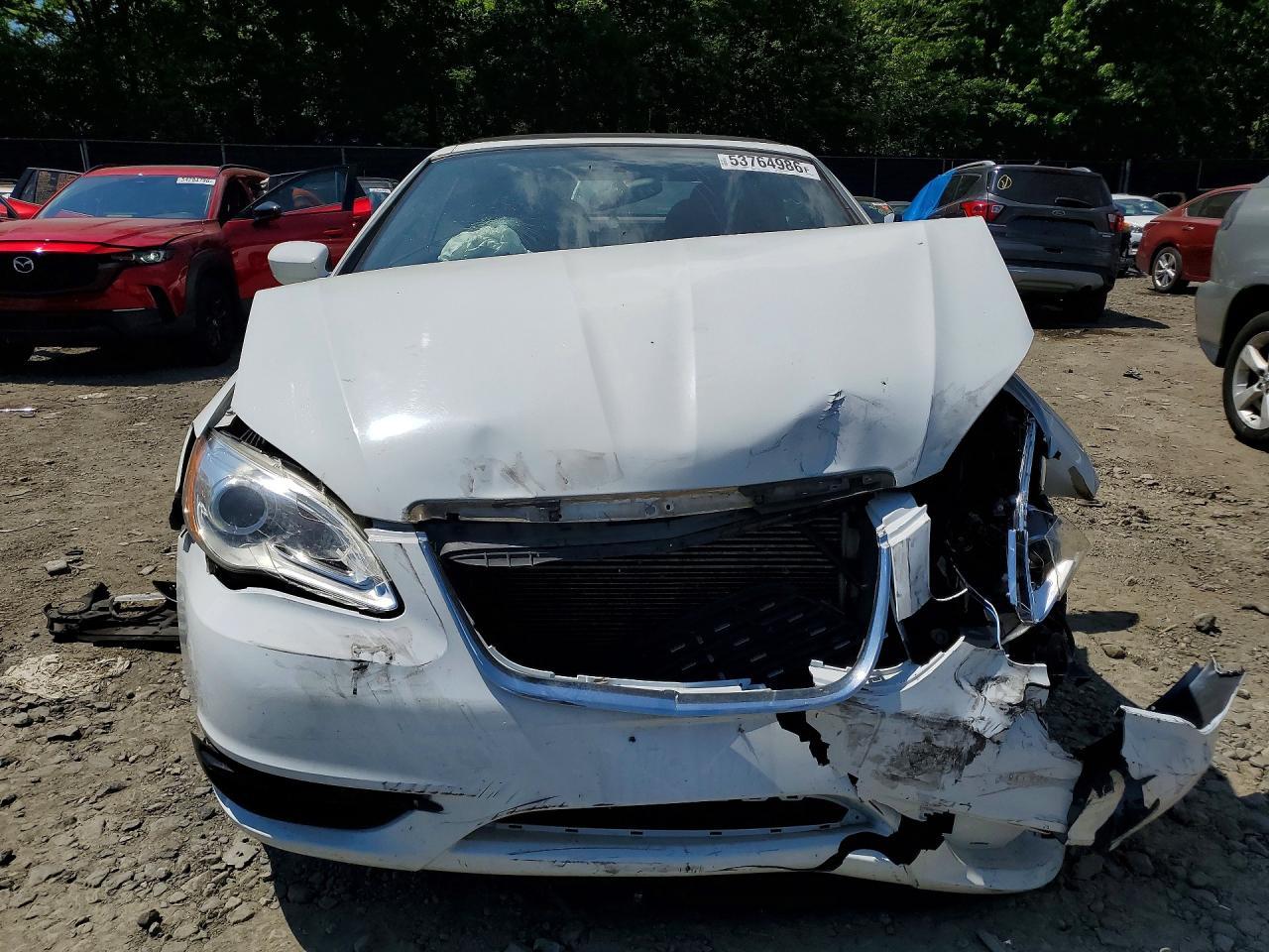 2013 Chrysler 200 Touring - Image 5