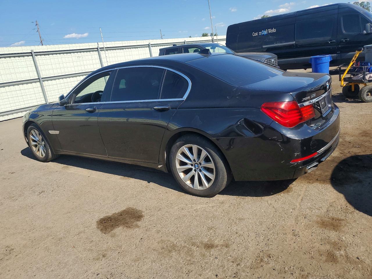 2015 BMW 740 Lxi - Image 2
