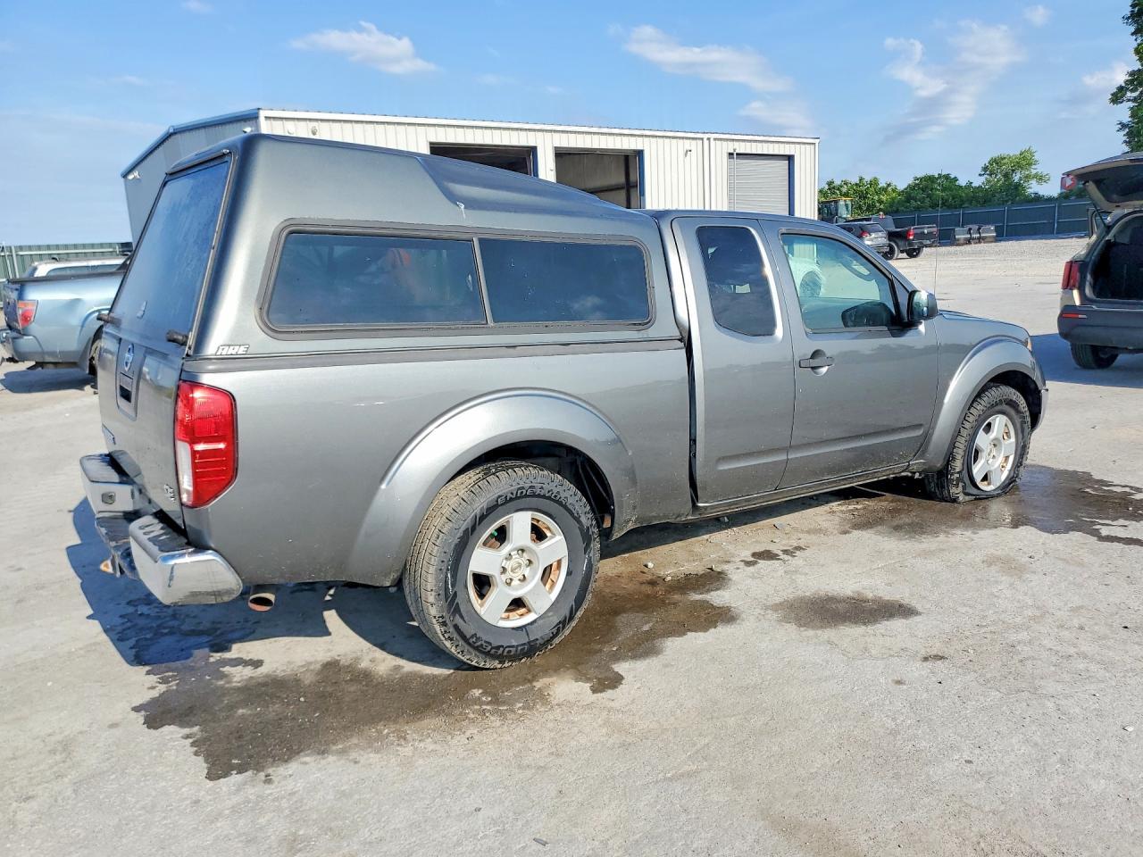 2007 Nissan Frontier Se - Image 3