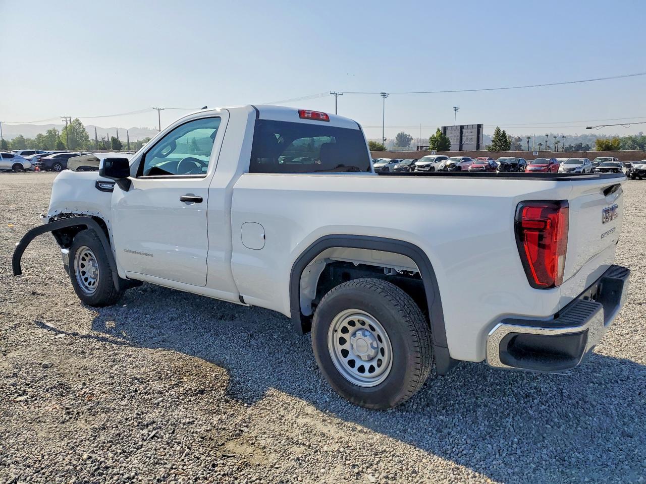 2026 GMC Sierra C1500 - Image 2