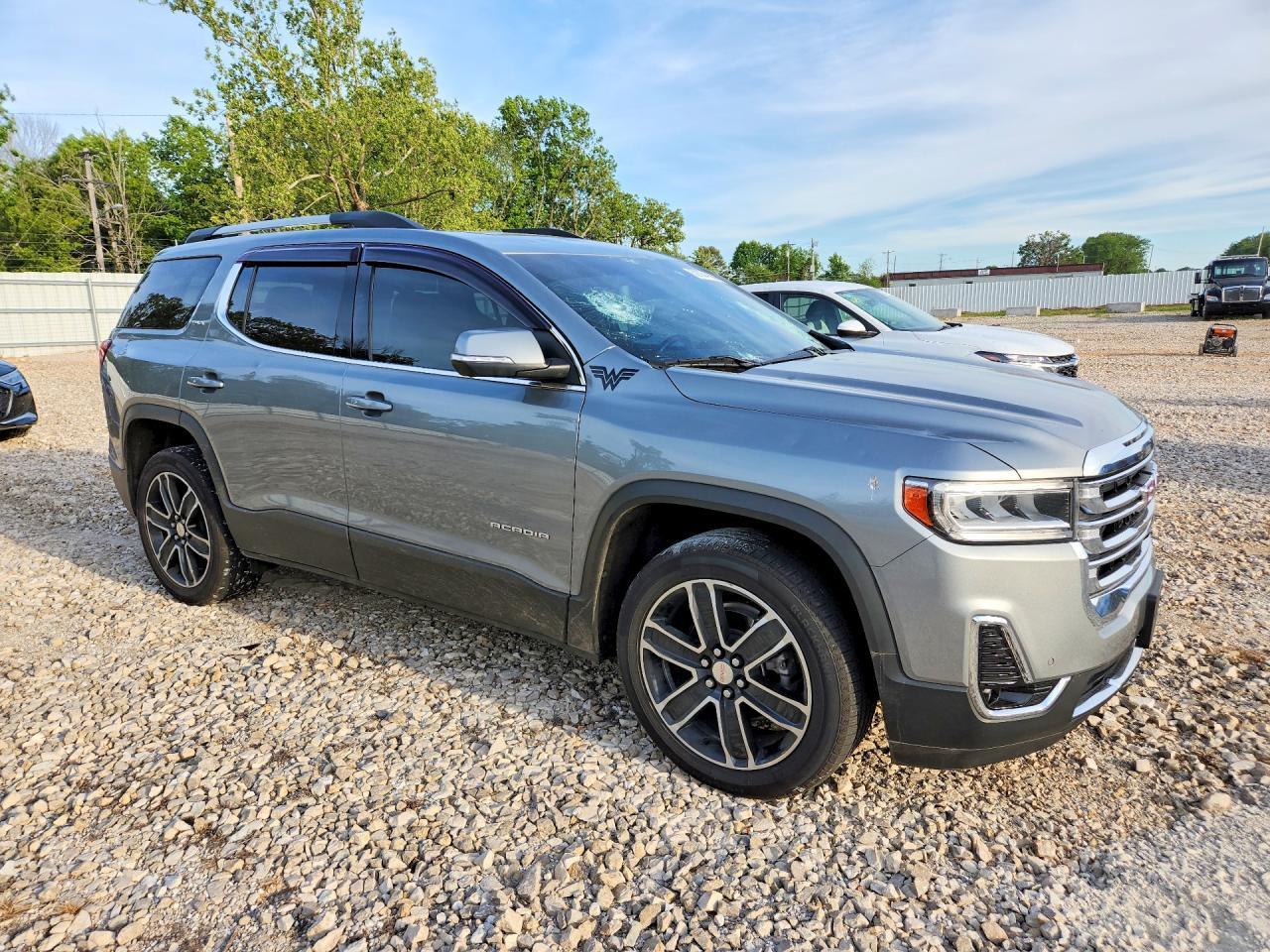 2023 GMC Acadia Slt - Image 4