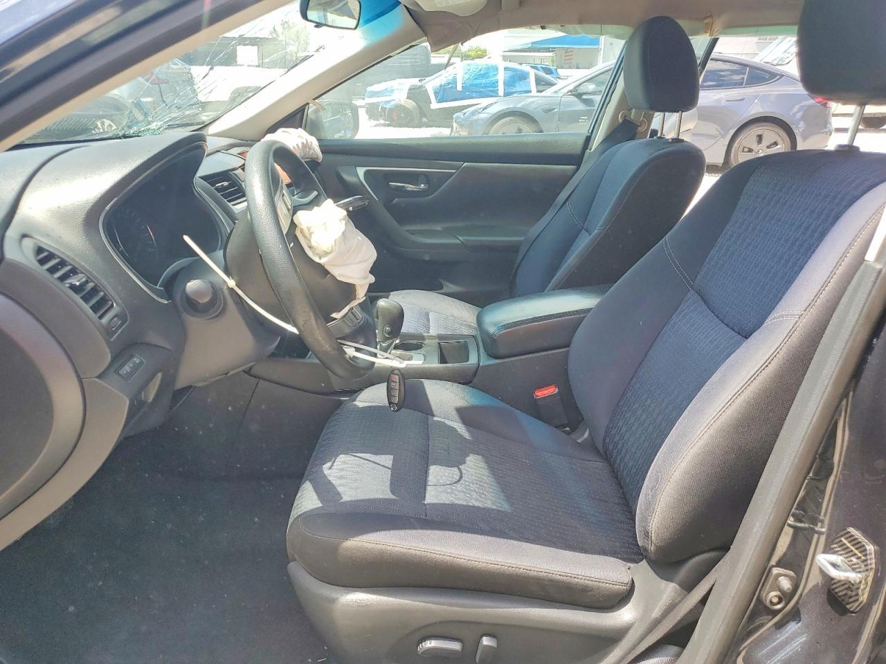 2016 Nissan Altima 2.5 S - Image 7