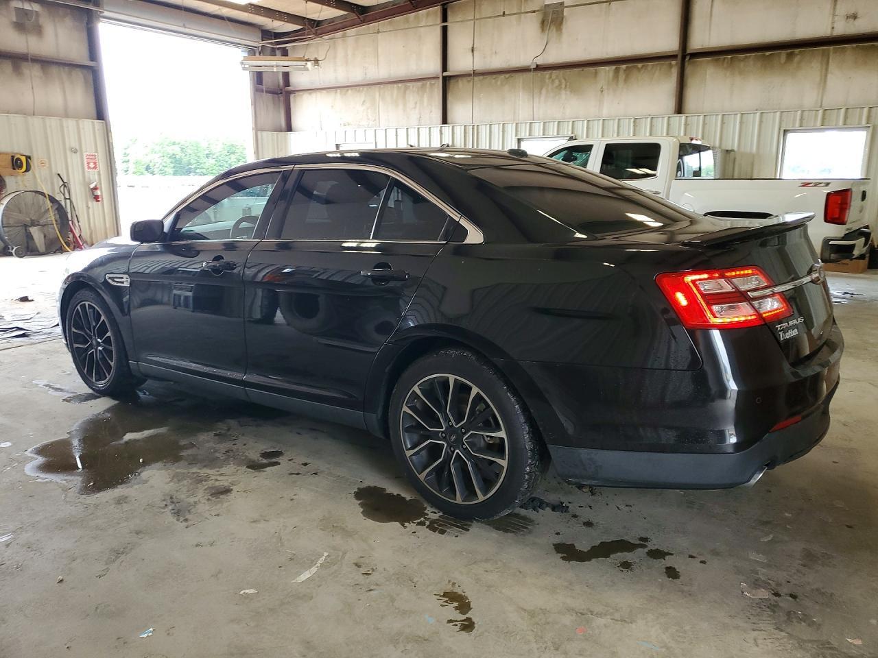 2019 Ford Taurus Sel - Image 2