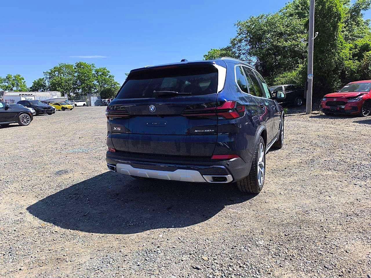 2026 BMW X5 xDrive50E - Фото 6