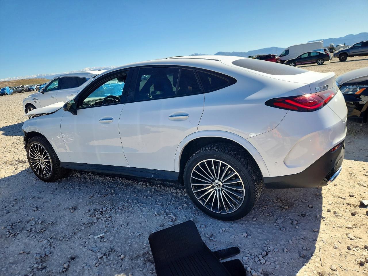 2026 Mercedes-Benz Glc Coupe 300 4Matic - Image 2