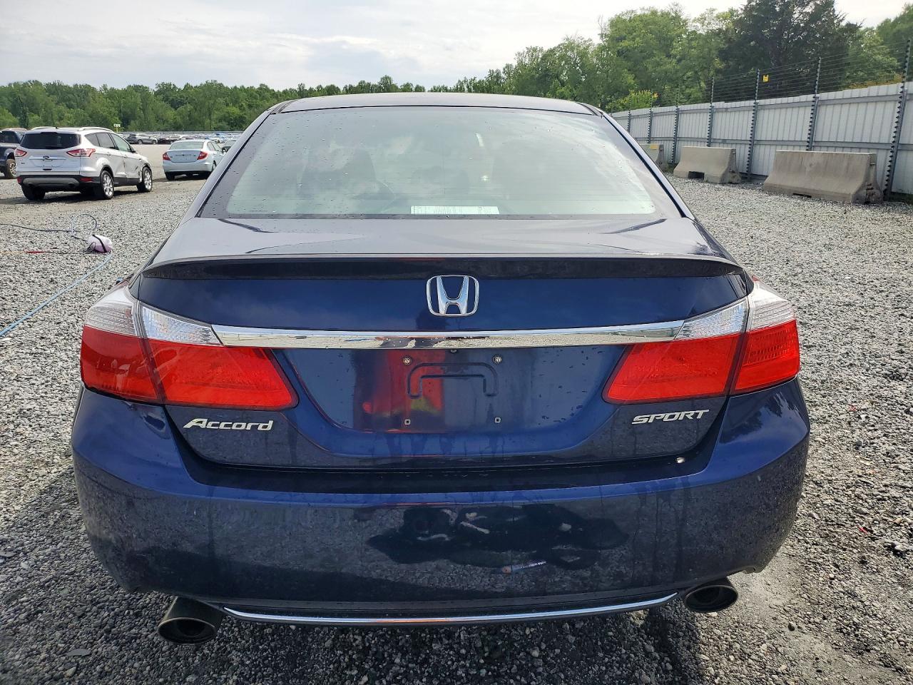 2015 Honda Accord Sport - Image 6