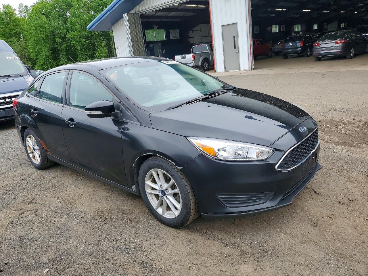 2017 Ford Focus Se - Фото 4