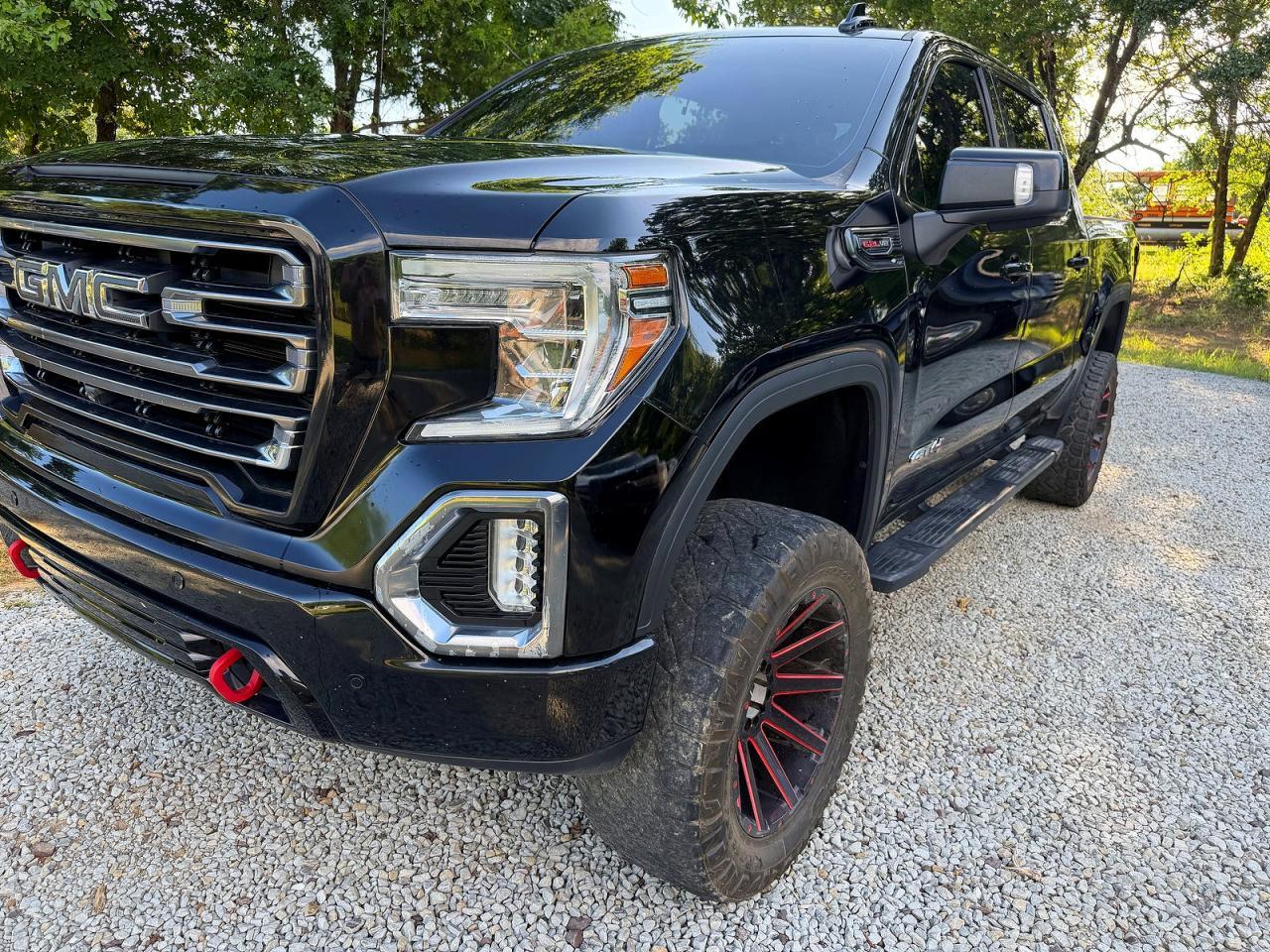 2019 GMC Sierra K1500 At4 - Фото 2