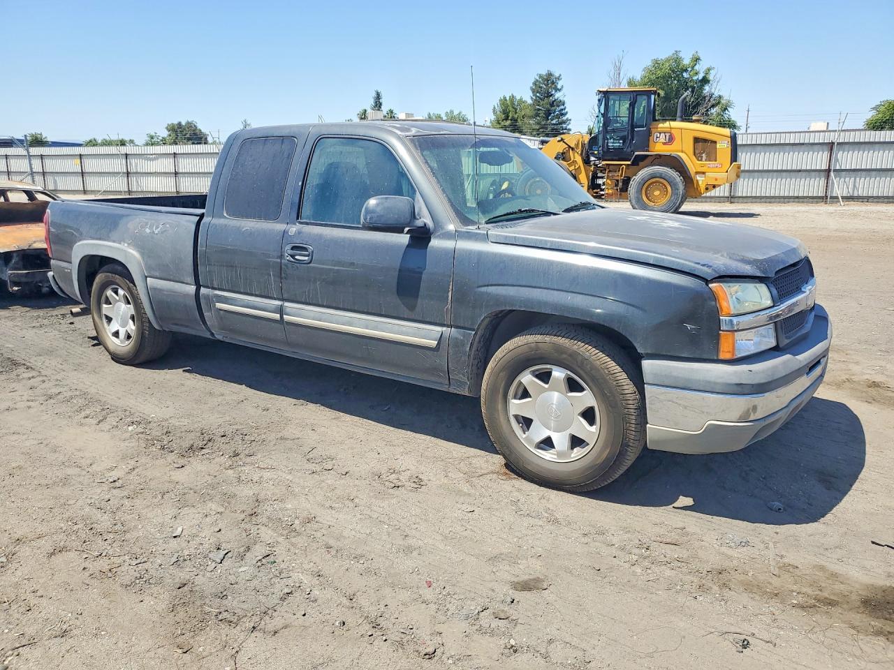 2003 Chevrolet Silverado C1500 - Image 4