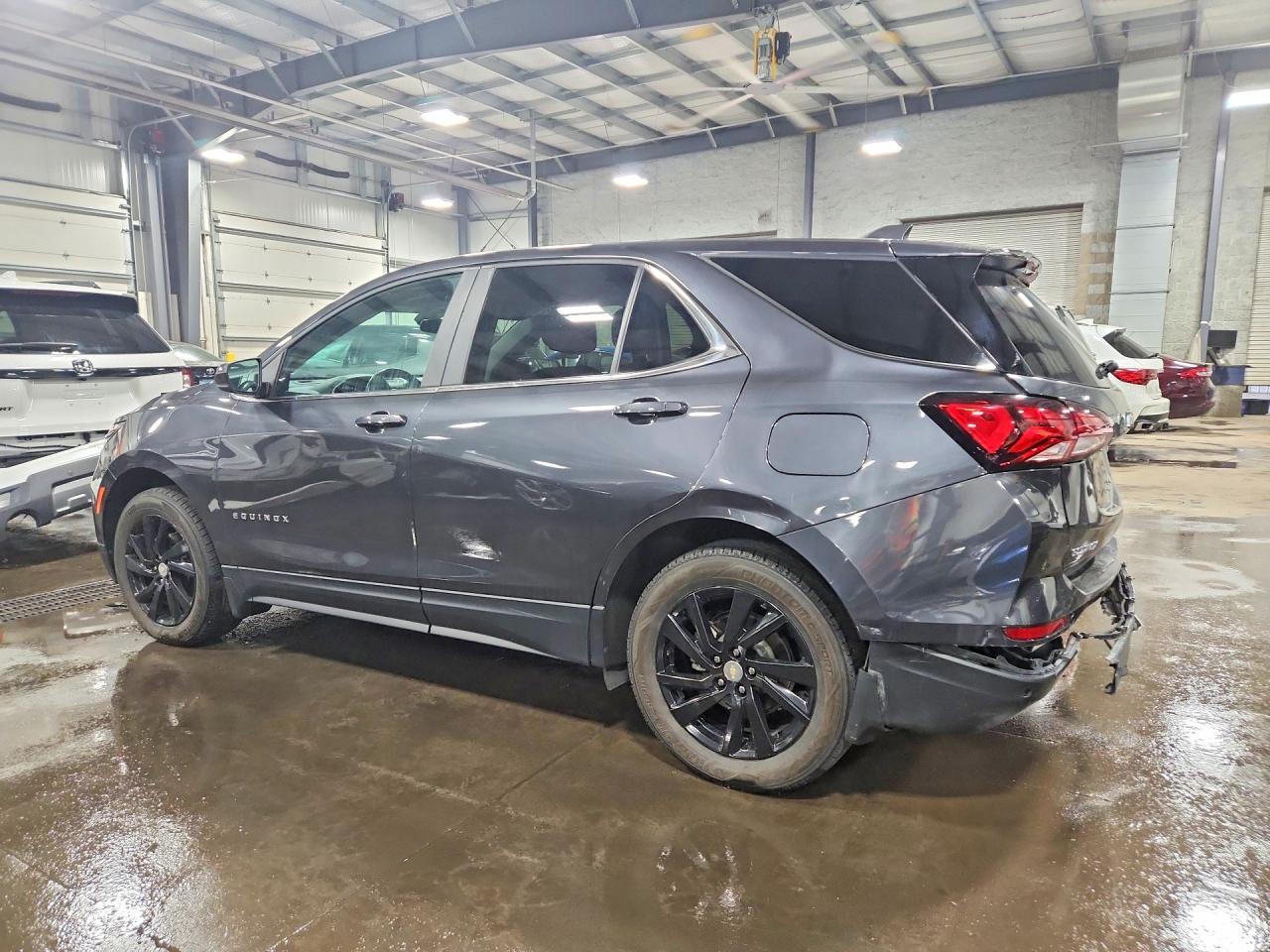 2022 Chevrolet Equinox Lt - Фото 2