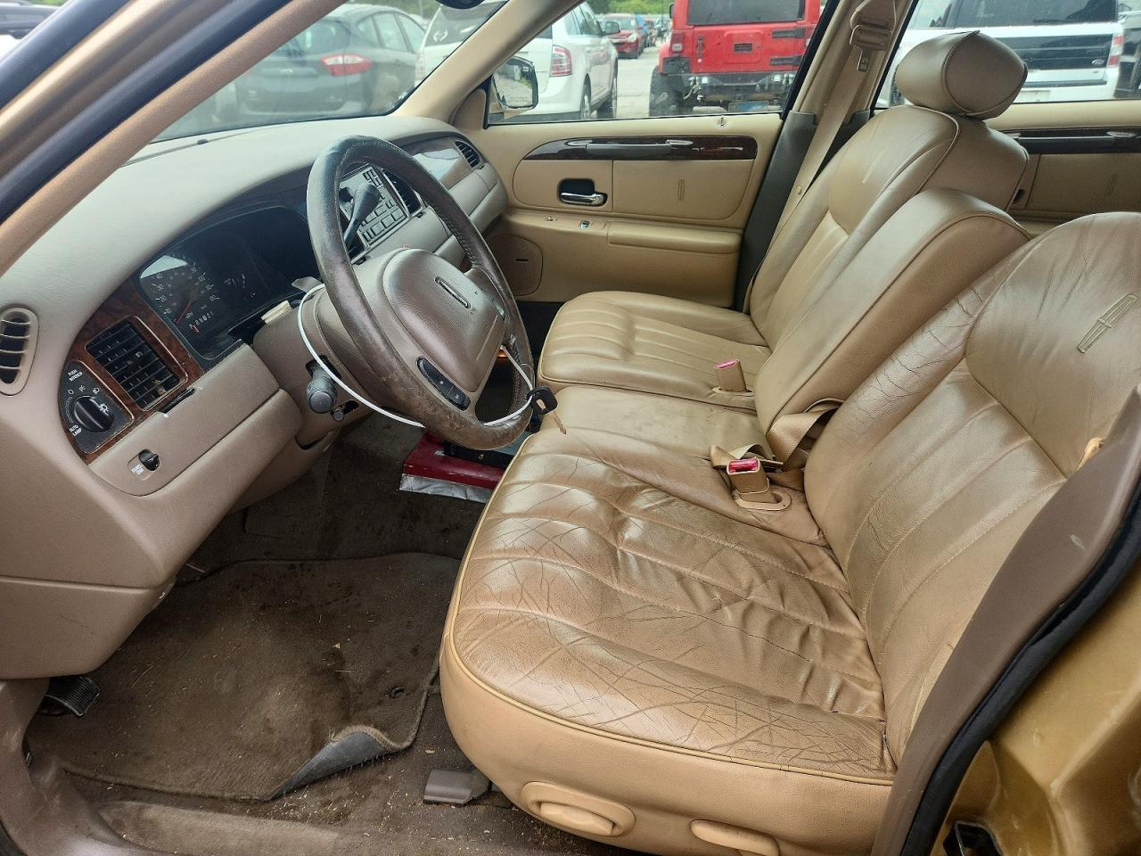 1998 Lincoln Town Car Executive - Фото 7