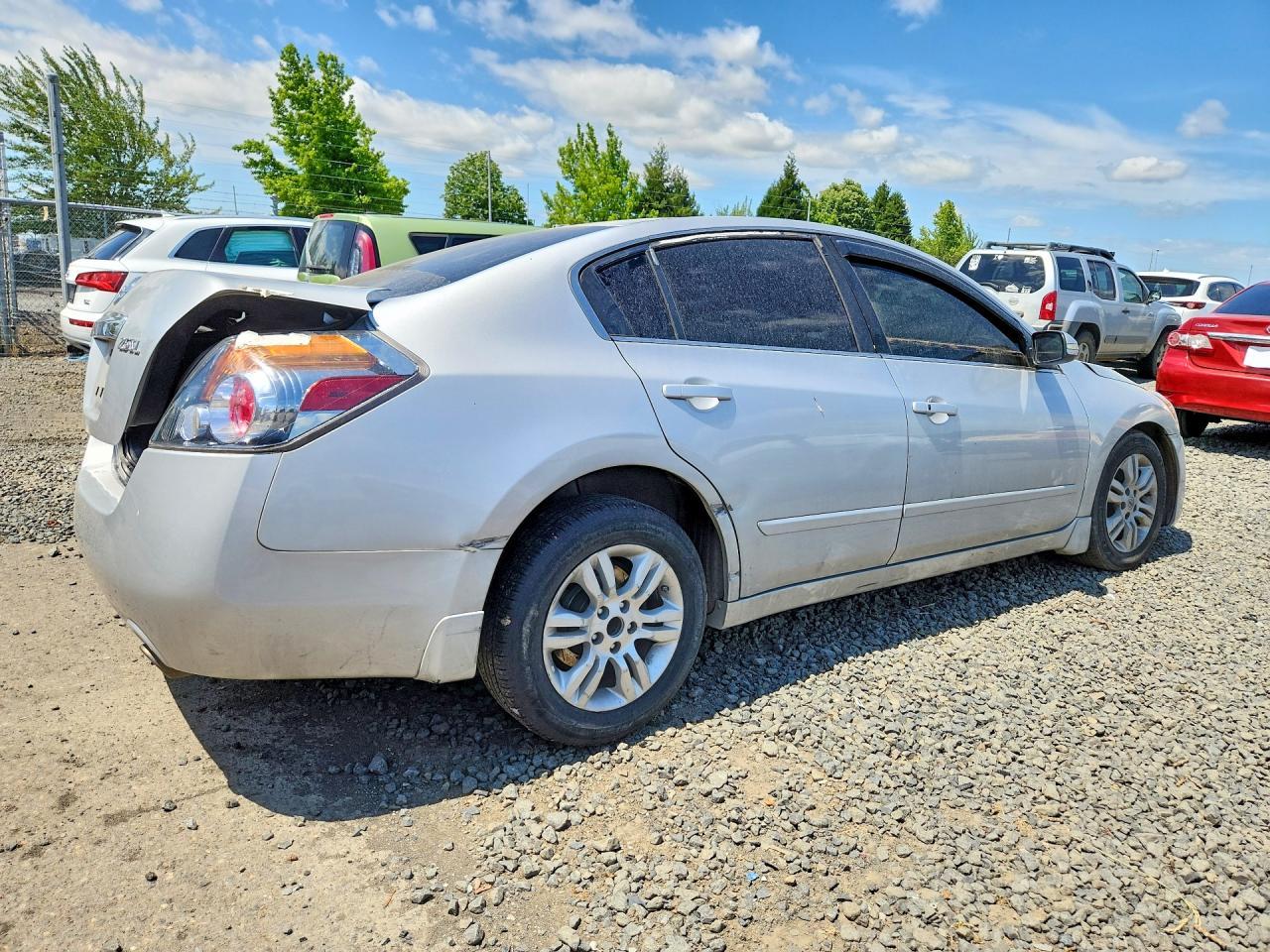 2012 Nissan Altima - Фото 3