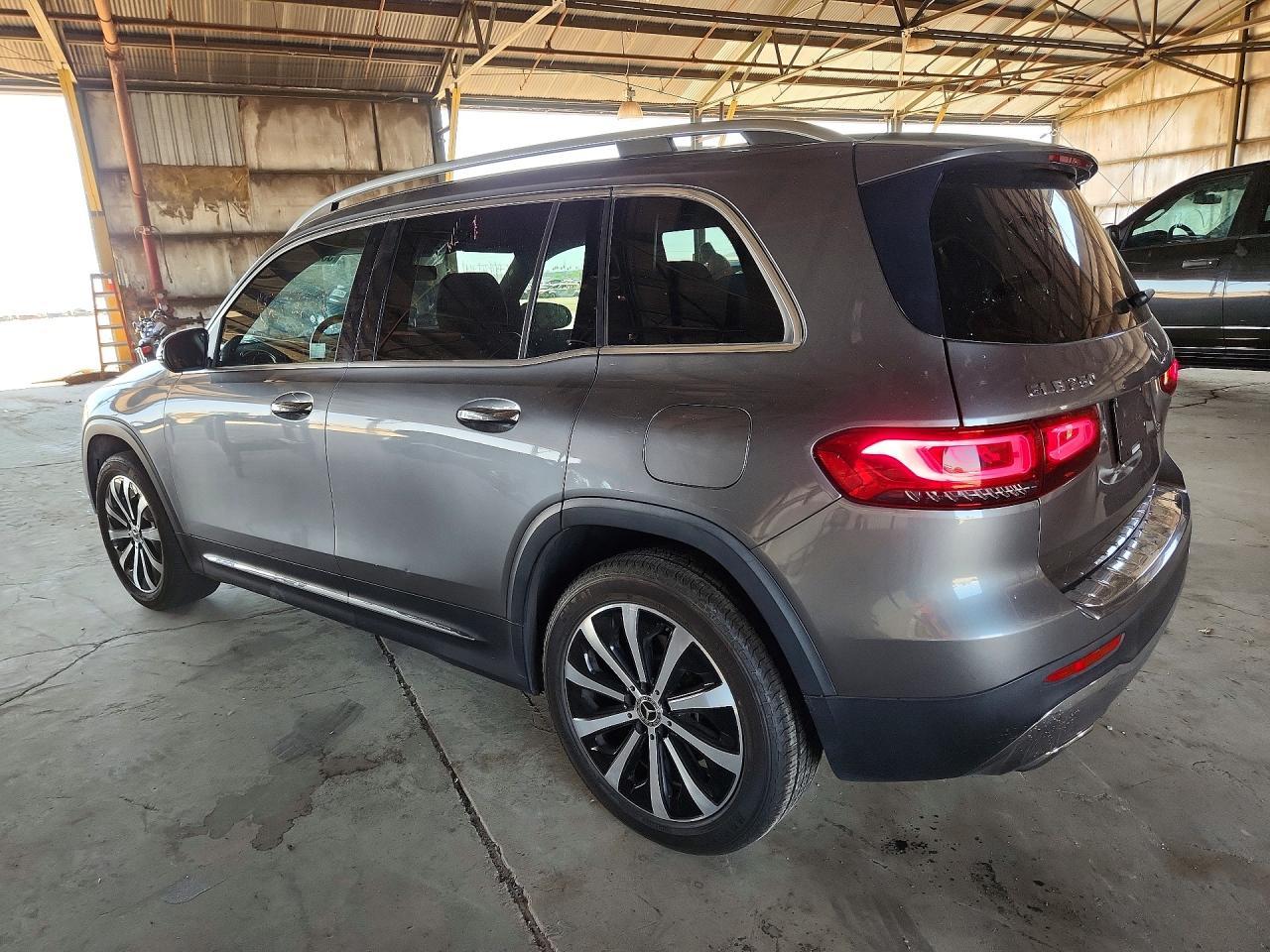 2021 Mercedes-Benz Glb 250 - Фото 2