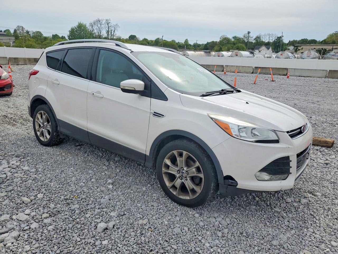2014 Ford Escape Titanium - Image 4