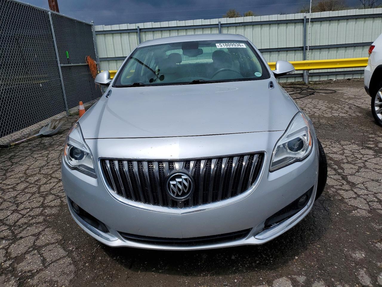 2017 Buick Regal Premium - Image 5