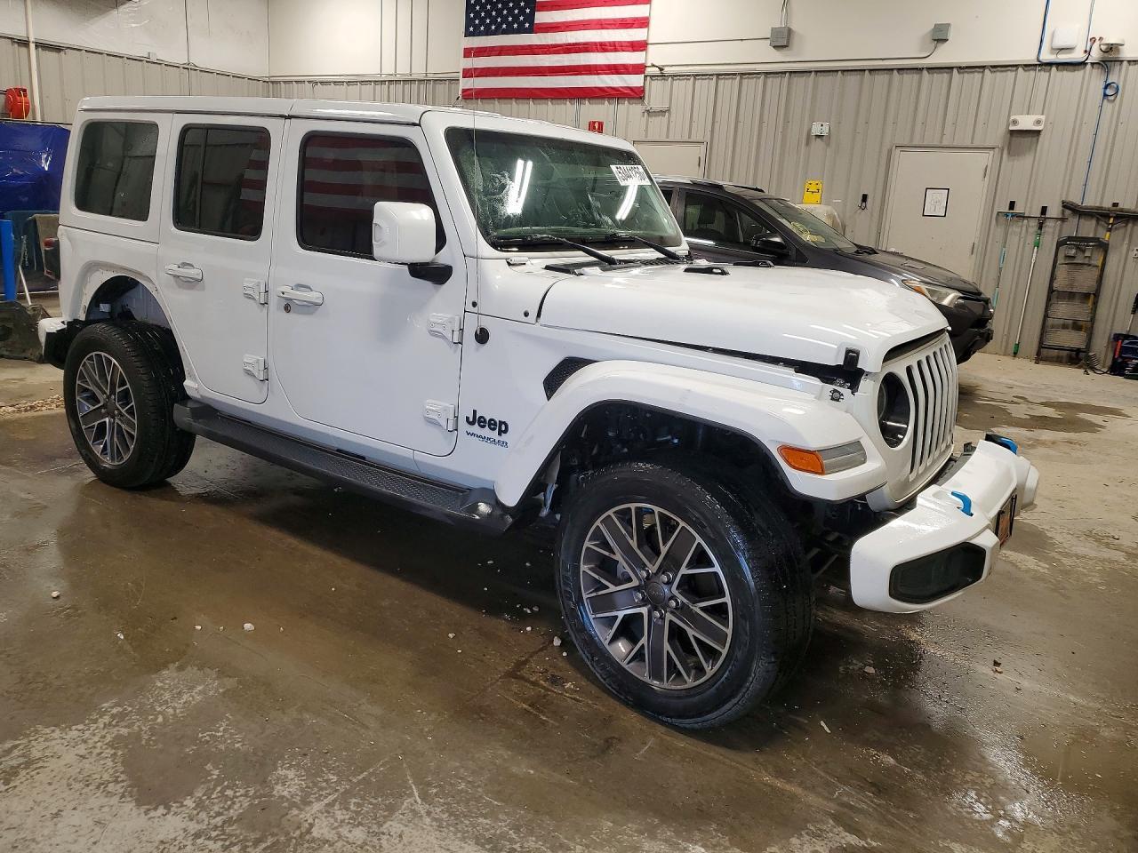 2022 Jeep Wrangler Unlimited Sahara 4Xe - Фото 4