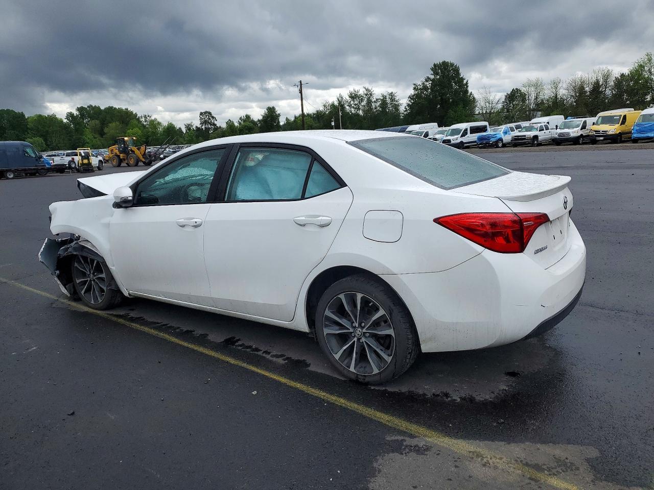 2018 Toyota Corolla Se - Image 2