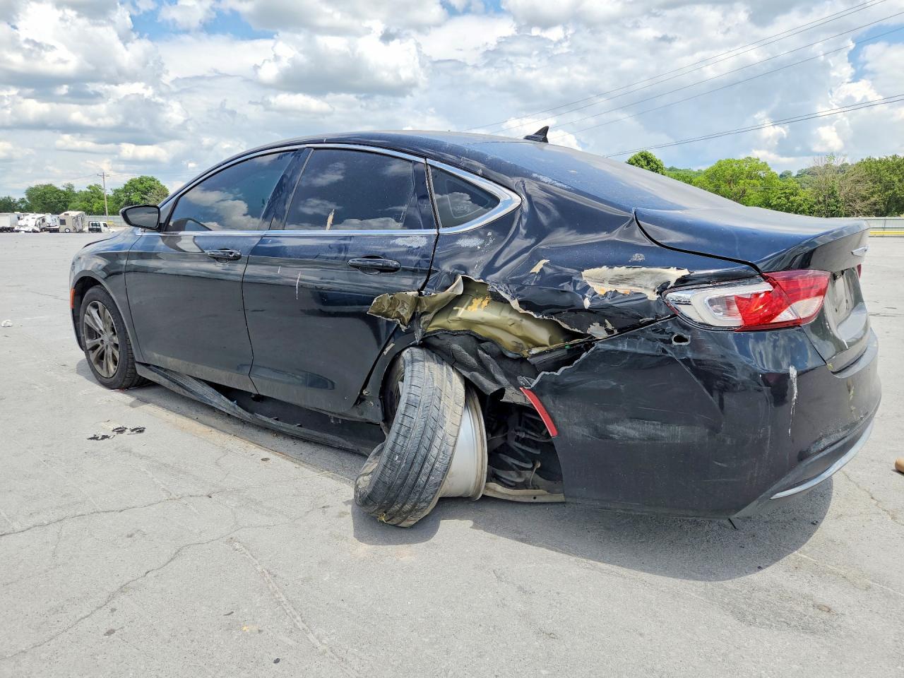 2015 Chrysler 200 Limited - Image 2