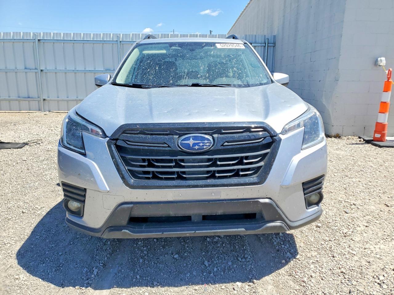 2023 Subaru Forester Premium - Image 5