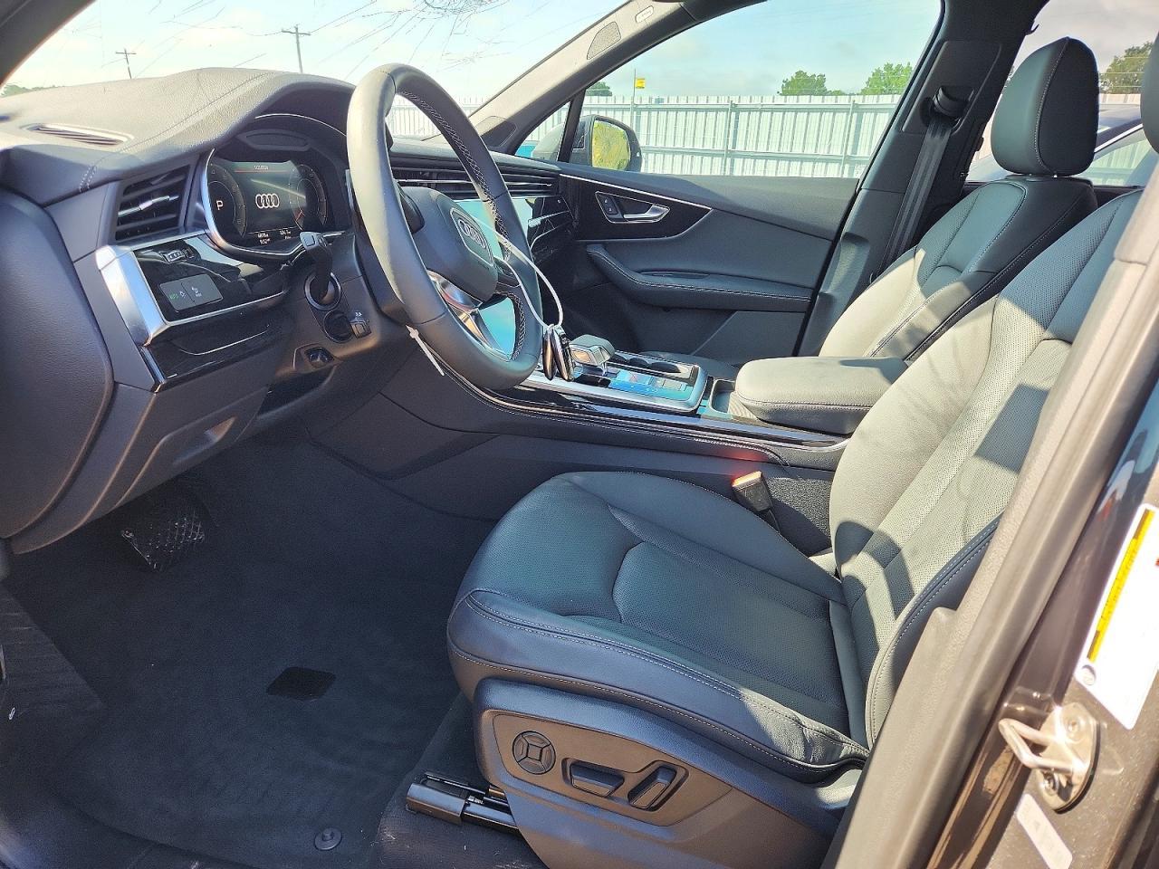 2025 Audi Q7 Premium Plus - Фото 7