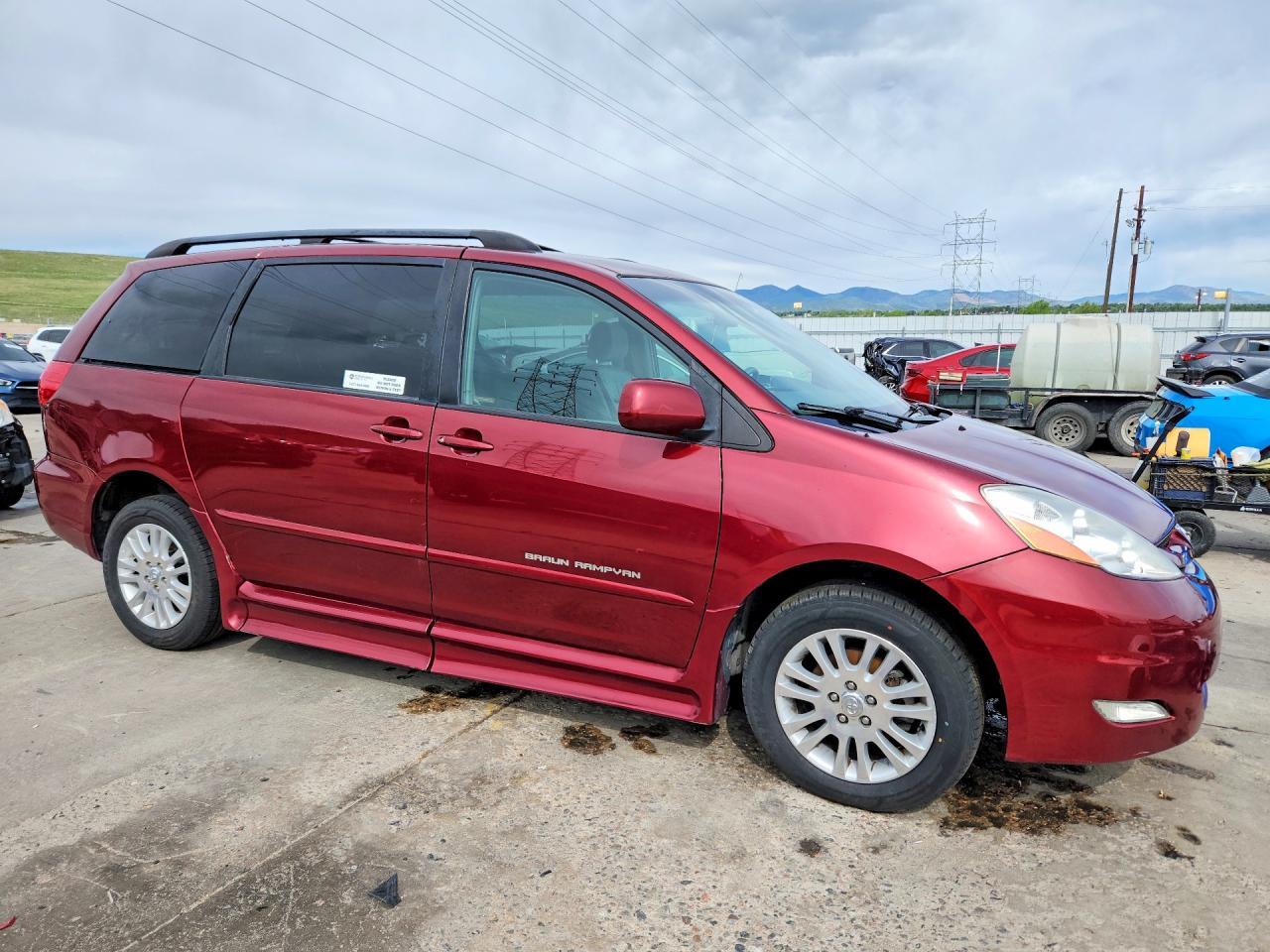 2008 Toyota Sienna Xle - Image 4
