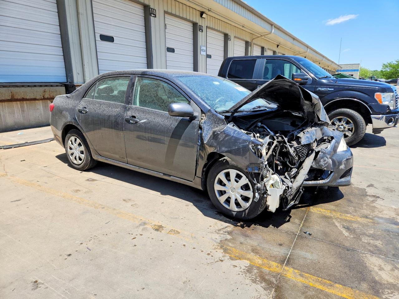 2010 Toyota Corolla Le - Фото 4